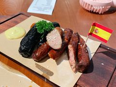 香肠拼盘-CRAZYONES西班牙海鲜饭(上海美罗城店)