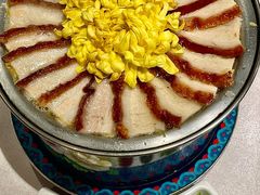 菊花酸菜炉肉热锅-聚德楼饭庄·果木烤鸭·京鲁菜(劲松店)