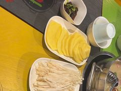 -四季喧黔味豆米火锅(万达广场店)