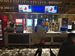 -钱小奴海鲜自助黑金店(杭州滨江龙湖店)