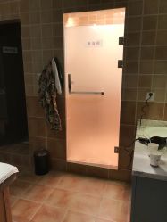 -静博士养生美容连锁