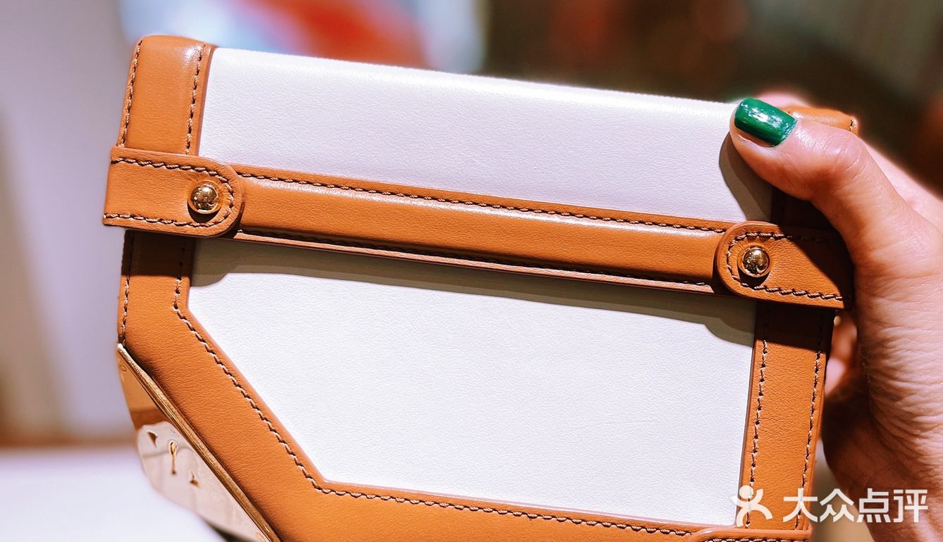 国货品牌ZESH,明星都在背,千元买同款!