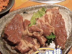 秘制猪排-那胡同里的小烤肉馆(开发区万达店)