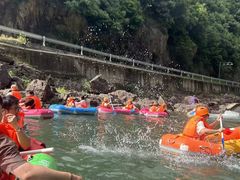 -安吉龙王山峡谷漂流
