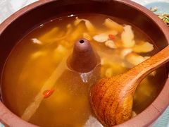 松茸枸杞汽锅鸡汤-无锡苏宁银河国际酒店-悦府65中餐厅