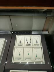 -周大福 CHOW TAI FOOK(新世界百货崇文店)