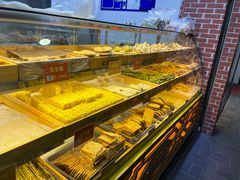 面包甜点陈列柜-宋记饼家(石门二路店)