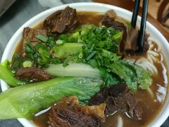 牛腩汤河-珍珍小食店(西华路店)