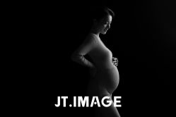 点击看大图 -专注孕妇照亲子照·纪田摄影