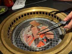 -山川小町·极番烧肉(新地假日广场店)