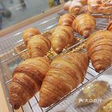 首先说可颂，口感真的是外酥里嫩
