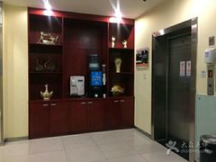 -艾豪森酒店(西安北大街地铁站店)