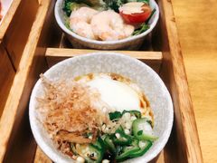 鲜虾牛油果味噌蛋黄酱沙拉-胜博殿日式炸猪排(西红门店)