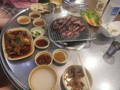 -小黑猪石板烤肉(皇冠花园店)
