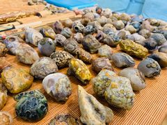 -Rabbit Cafe私房西餐甜点咖啡(栖霞路店)