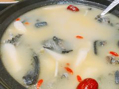 淮山乌鸡汤-湖锦酒楼·32年地道湖北菜(光谷店)