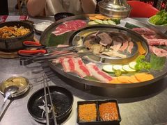 五花肉-哈哈碳都·牛肋条无限自助烤肉(台江万达店)