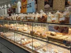 面包甜点陈列柜-BreadTalk面包新语·烘焙蛋糕(星河城店)