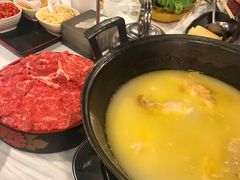 -鲜入围煮花胶鸡海鲜火锅