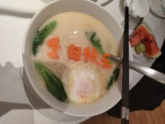 -醉辉皇上海之巅(上海中心大厦店)