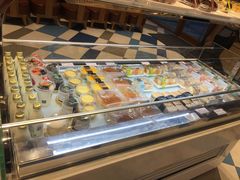 -85度C(生甜甜圈研究工坊·上海局门店)