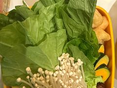 -润园四季椰子鸡火锅(卓越INTOWN店)