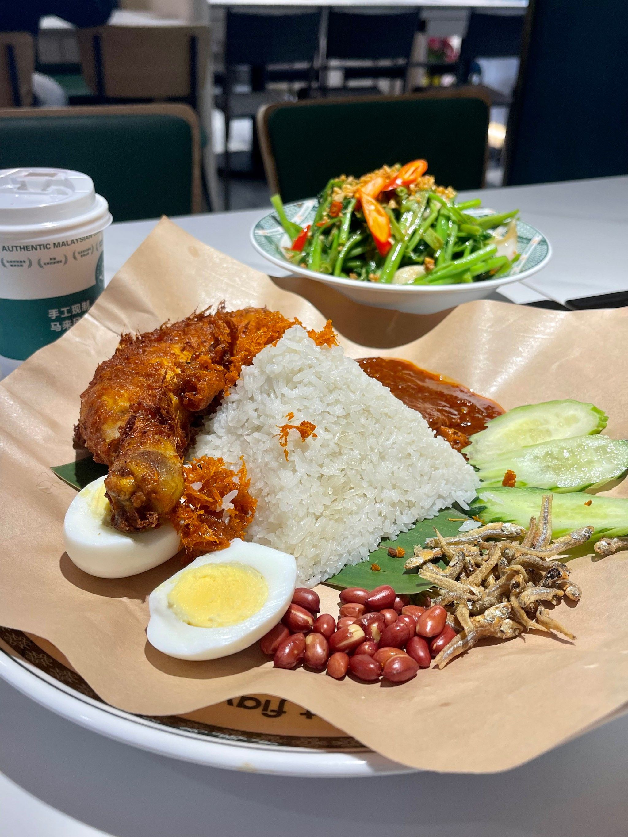 吃一次必定会再来的超级大鸡腿椰浆饭95