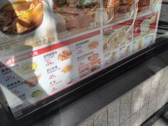 -南城香·饭香串香馄饨香(青年路店)