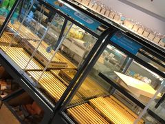 面包甜点陈列柜-罗莎蛋糕Rosa bread(四方坪店)