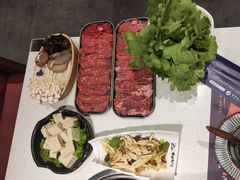 -牛村来人潮汕牛肉火锅(西单店)