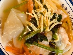 虾肉馄饨-长人馄饨铺(解放街店)