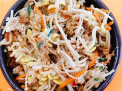 -同济大学本部学苑饮食广场