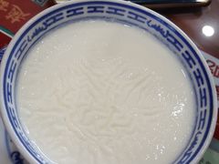 -赵记传承特色牛奶甜品(泉城广场店)