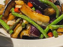 茄子烧豆角-香融府·烤鸭·家常菜(花乡奥莱店)