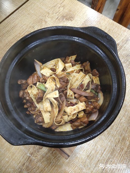 今天的美食推荐哦！外卖点可堂食餐厅