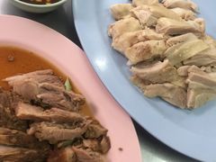 烤猪肉-红大哥水门鸡饭(總店)