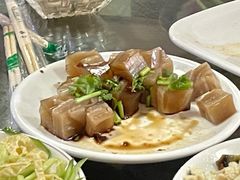 肉皮冻-四条包子(古城街店)