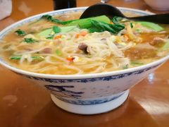 三鲜粉-邱芳粉店(迎宾大道旗舰店)