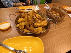 -BHC炸鸡(明洞总店)