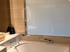 -上海中航虹桥机场泊悦酒店