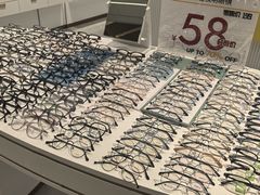 -J-Optical佳视明眼镜·蔡司视觉(青岛金茂览秀城店)