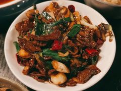 爆炒黄牛肉-三酉星·枫·山風与野菜(上海总店)