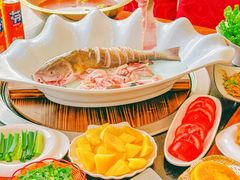 -老刘生态大鱼坊铁锅炖鱼(赛马场店)