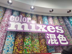 -m豆巧克力世界(上海世茂广场店)