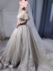 -Lady  Jane高端婚纱礼服馆