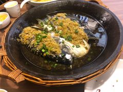 -阿瓦山寨·湘菜现炒·剁椒鱼头王(咸阳总店)