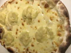 榴莲披萨-JINNS锦时 steak&pizza(浸信会礼拜堂旧址店)