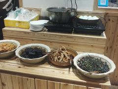 -老前童小吃(北明程路店)