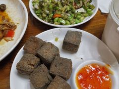 -芦茨金富饭庄·25年老字号·专做稻草鸡