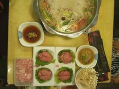 -佰人王串串香火锅(洋珠巷店)